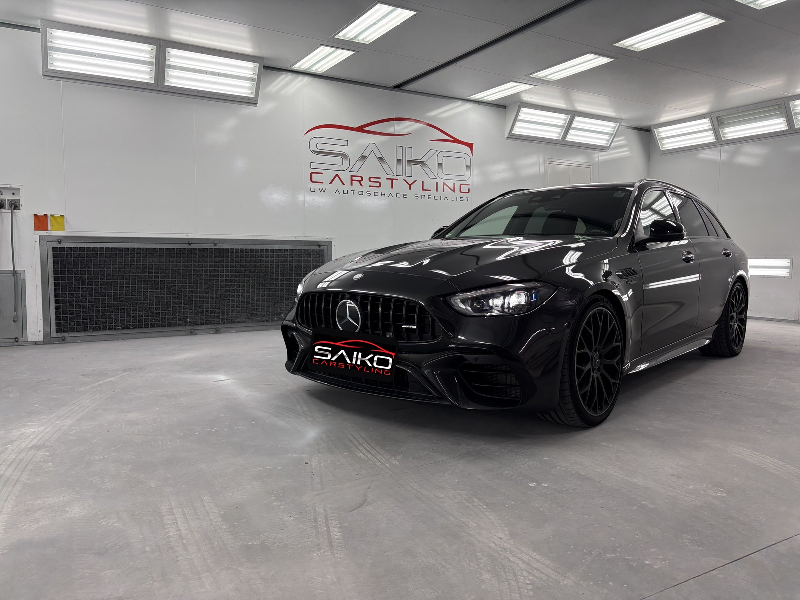 Mercedes-AMG C63 in onze spuitcabine